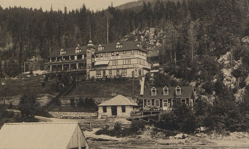 halcyon hot springs nakusp, bc