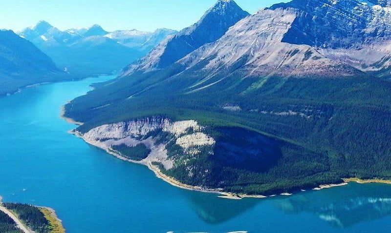 Spray Lakes Mountain View