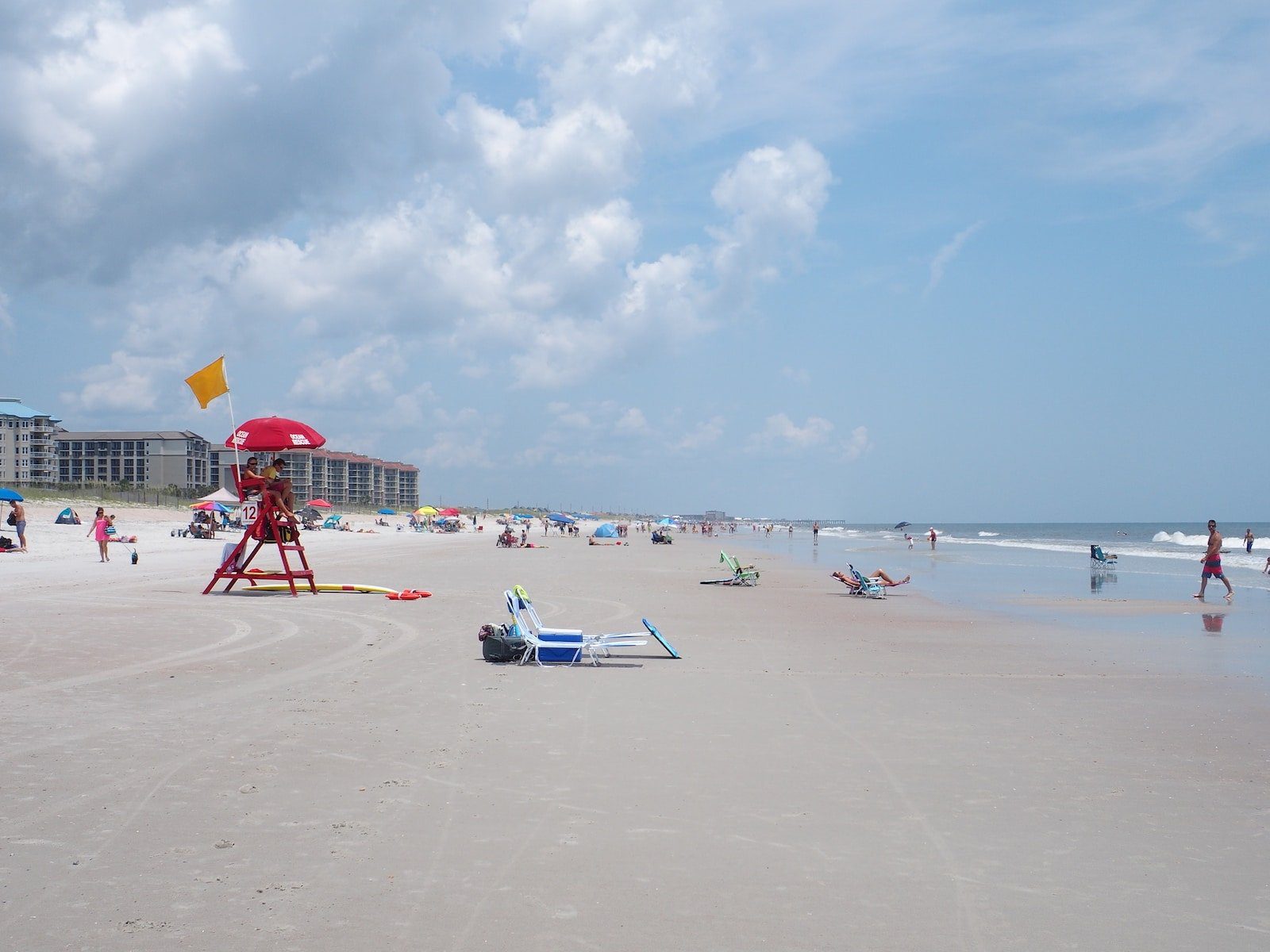 Image of visitors at Fernandina Beach, Florida