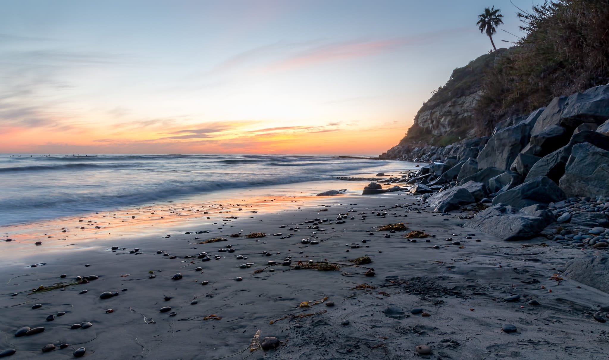 Image of Swami's Beach in Encinitas California at sunset