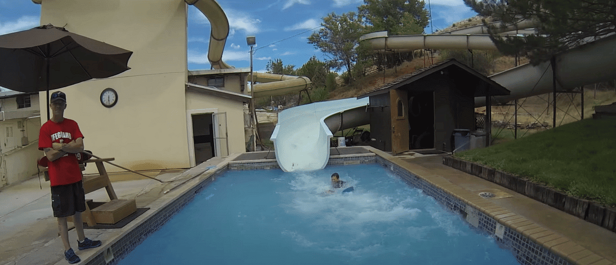 Star Plunge Waterslide