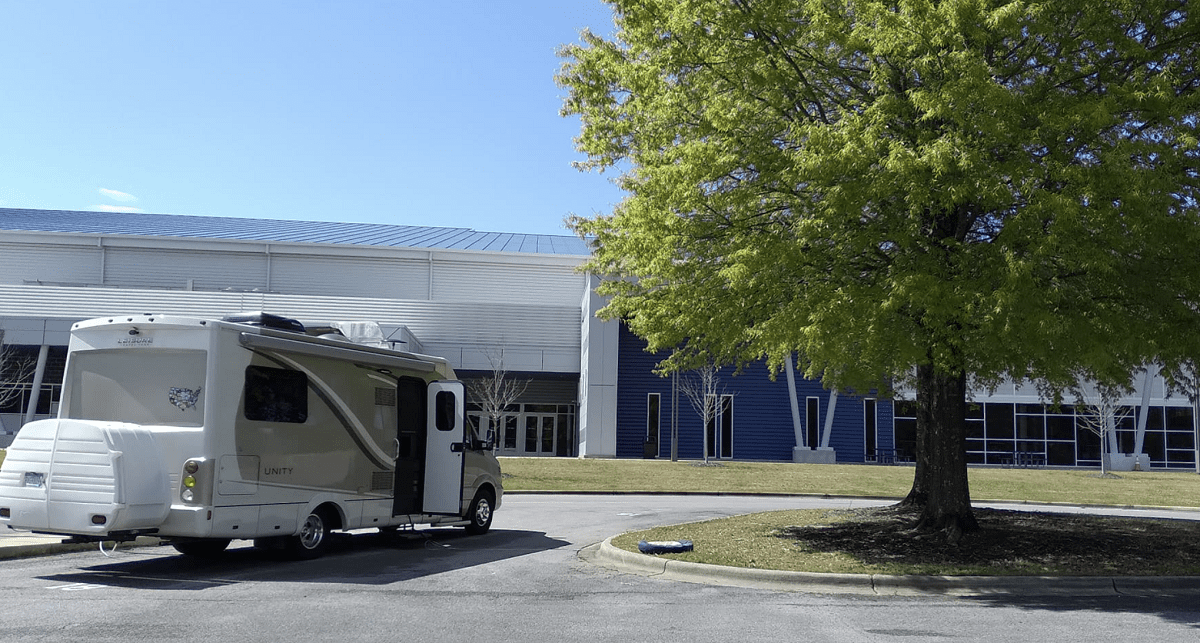 Hoover Met Complex RV Park