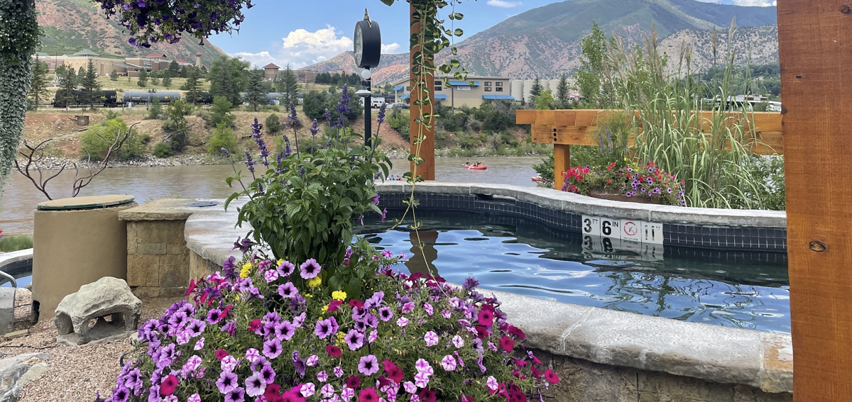 Iron Mountain Hot Springs - Glenwood Springs