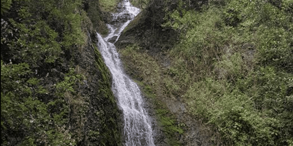 Lulumahu Waterfall