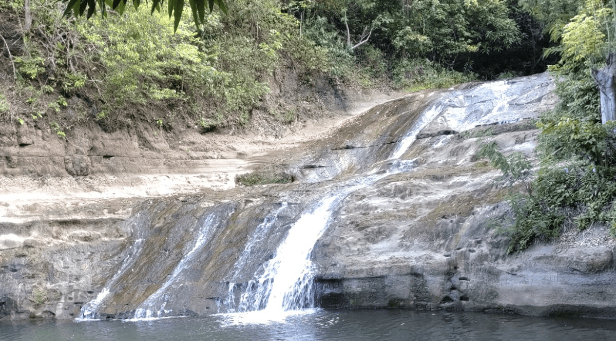 Mount Carmel Springs Falls