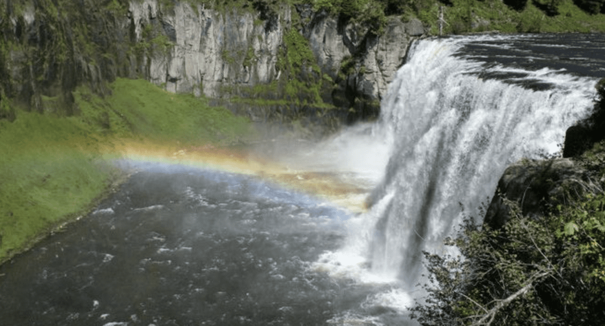 Rainbow Falls