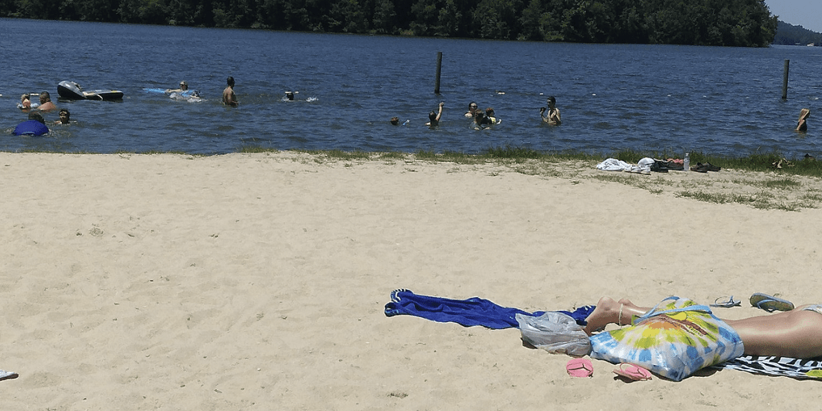 Ten Island Park Beach